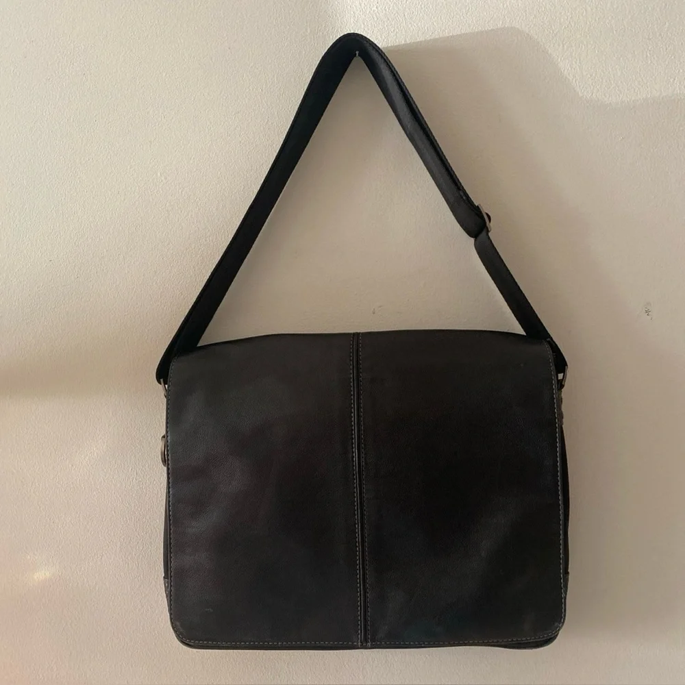 Boconi black leather